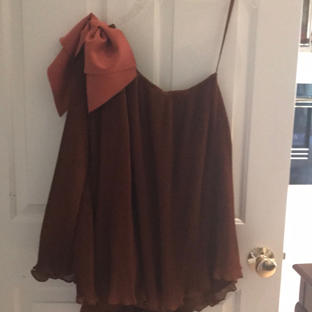 Judith March Cold Shoulder